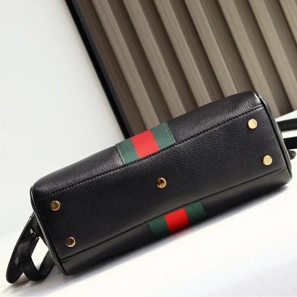 GUCCI Borsetto Boston Bag with Gold Hardware Leather Shoulder Bag - Picture 4 of 6